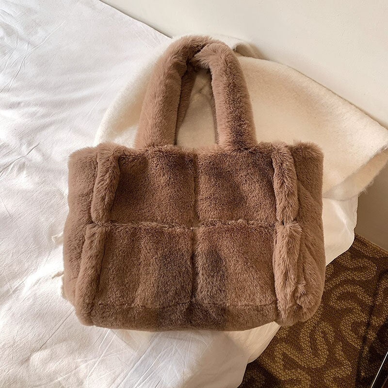 Chic Sac à Main en Peluche Dante | Accessoire d'Hiver Élégant pour Femmes